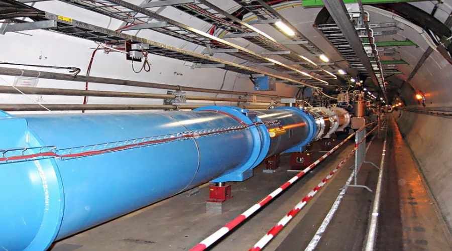 A new particle gas pedal three times larger than the LHC will be built